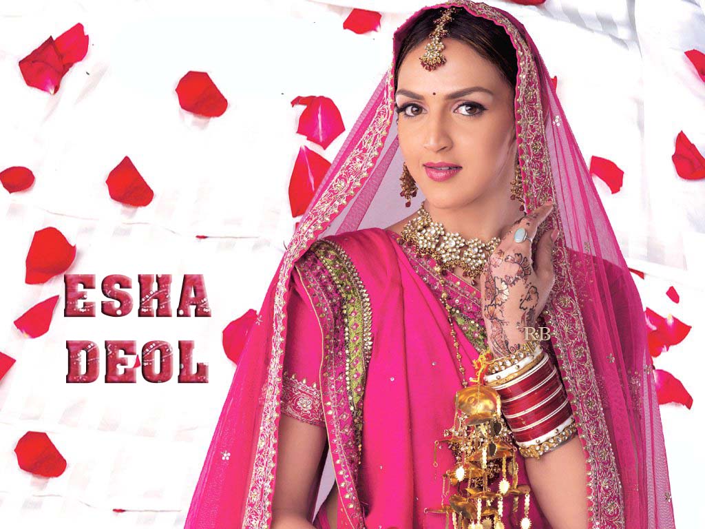 Esha Deol got engaged; marriage date to be fixed soon!